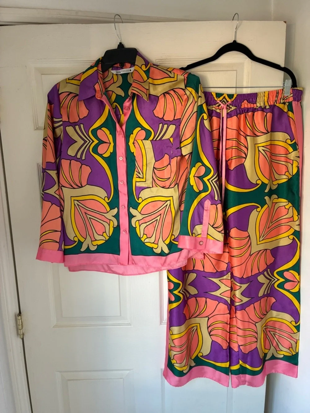 Zara-Vibrant boho Floral Two-Piece Set in Pink, Purple & Green - Picture 2 of 5